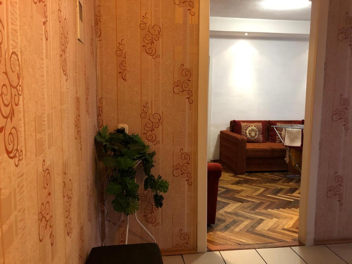 Kyiv Apartment On Peremohy Avenue 16 Daily Rent Exterior foto